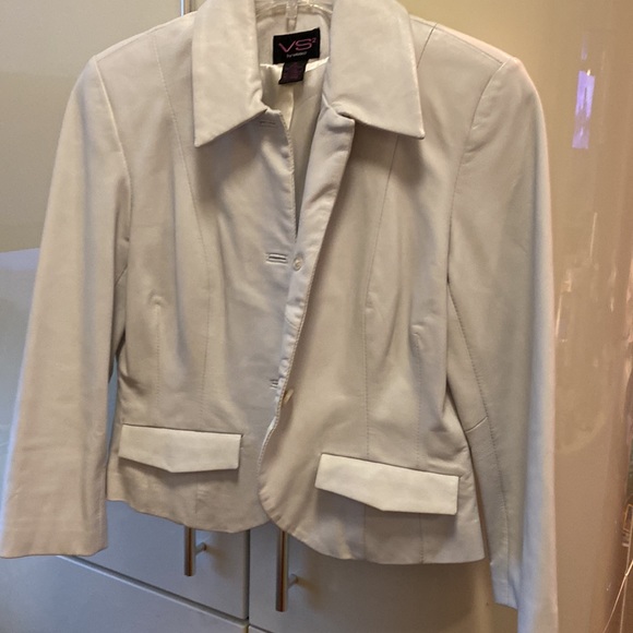 Jacket - Picture 4 of 4